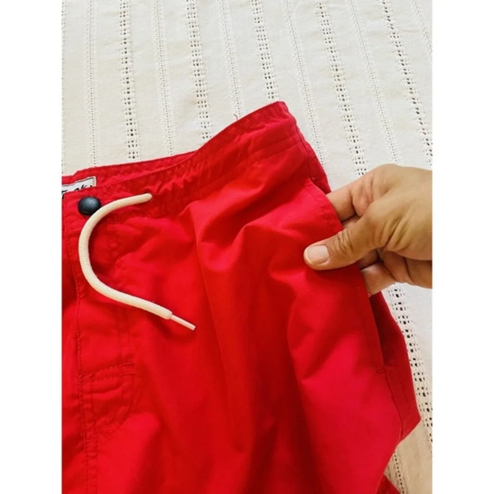 Trunks Men's Swim Trunks. Size 32. Red. 7 Inch Inseam. Beach. Sea‎ Life. Surfer